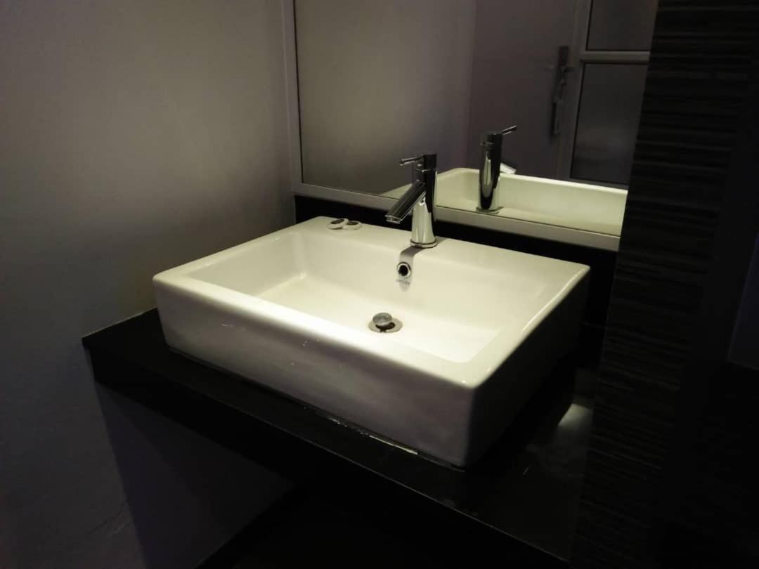 4Orty Inn Bintulu Exteriör bild